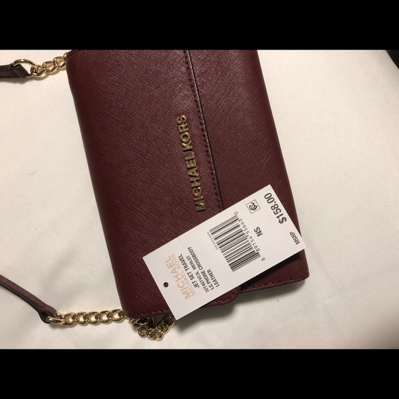 MK small crossbody practically new - Picture 3 of 3